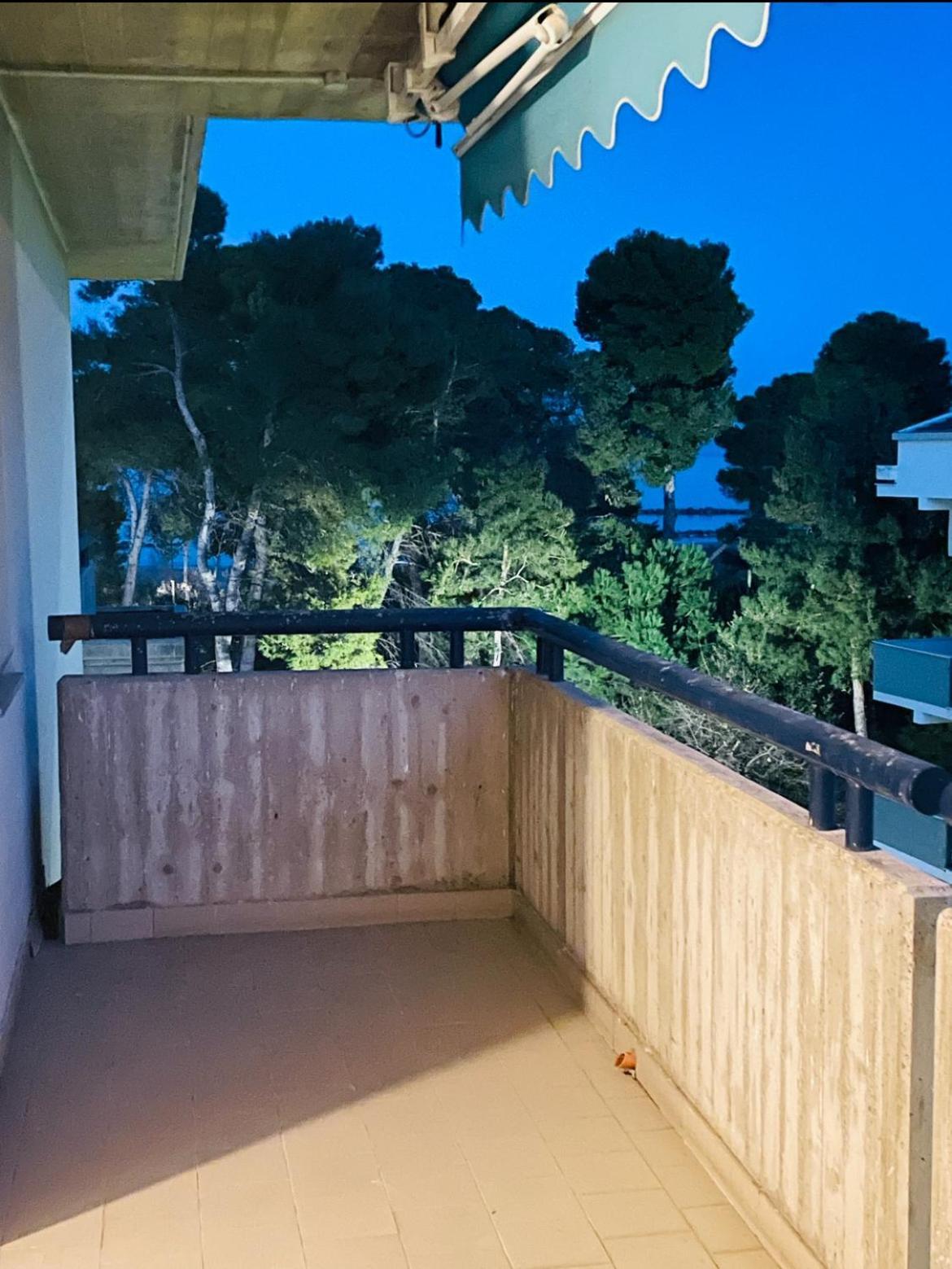 Apartmán Attico Vista E Fronte Mare Zaffiroblu Con Posto Auto Montesilvano Marina Exteriér fotografie