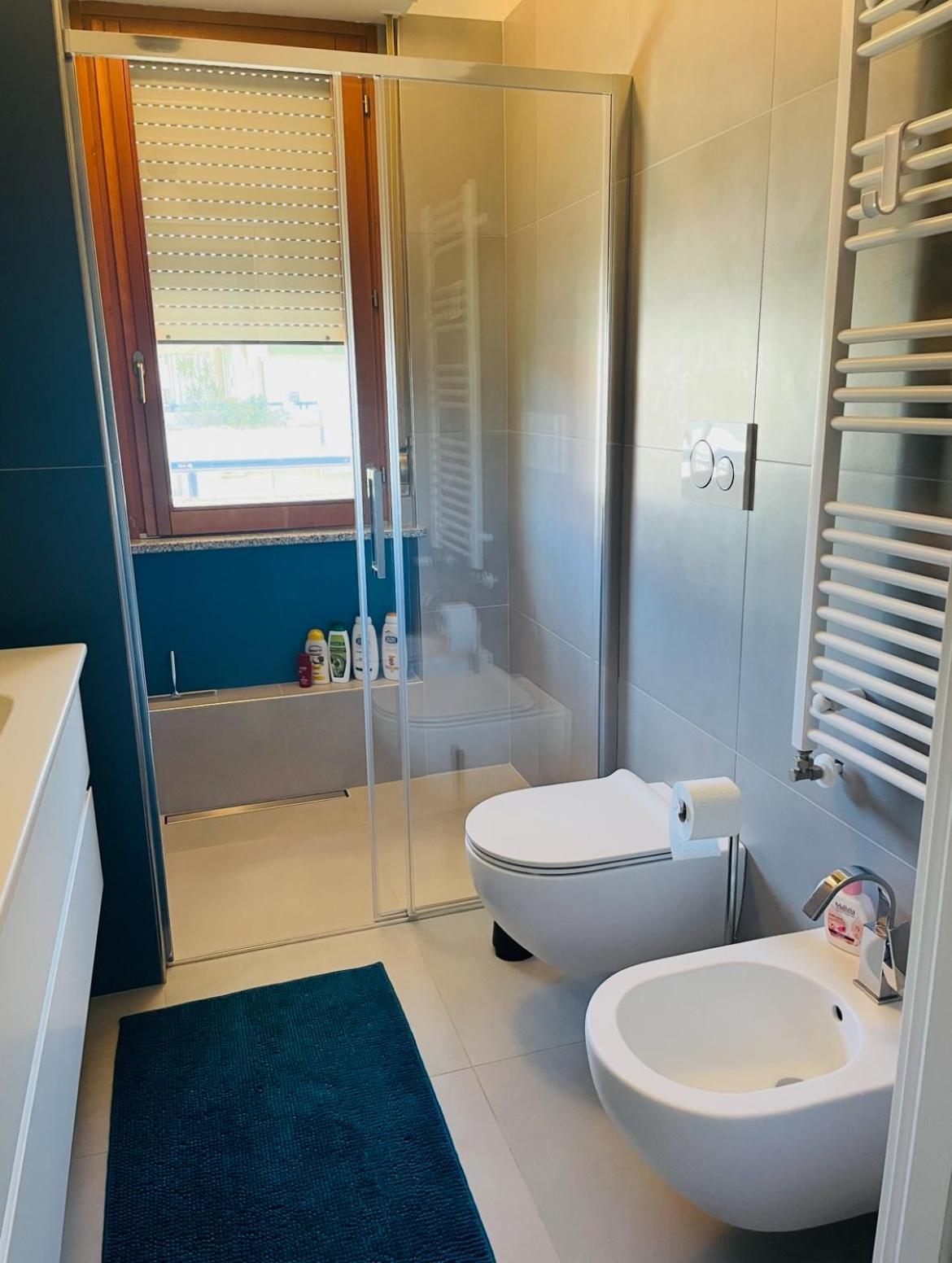 Apartmán Attico Vista E Fronte Mare Zaffiroblu Con Posto Auto Montesilvano Marina Exteriér fotografie